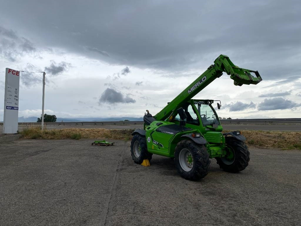 Merlo TF 42.7-145 / 40Km/H endommagé - Телескопичен товарач: снимка 3 Merlo TF 42.7-145 / 40Km/H endommagé - Телескопичен товарач: снимка 3