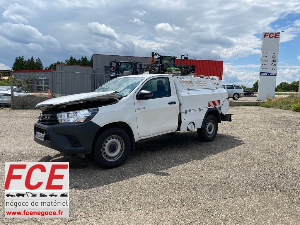Toyota HILUX 2.4 D4D /MINIMAX COMBINE LONGWAY endommagé - Каналопочистваща машина: снимка 1 Toyota HILUX 2.4 D4D /MINIMAX COMBINE LONGWAY endommagé - Каналопочистваща машина: снимка 1