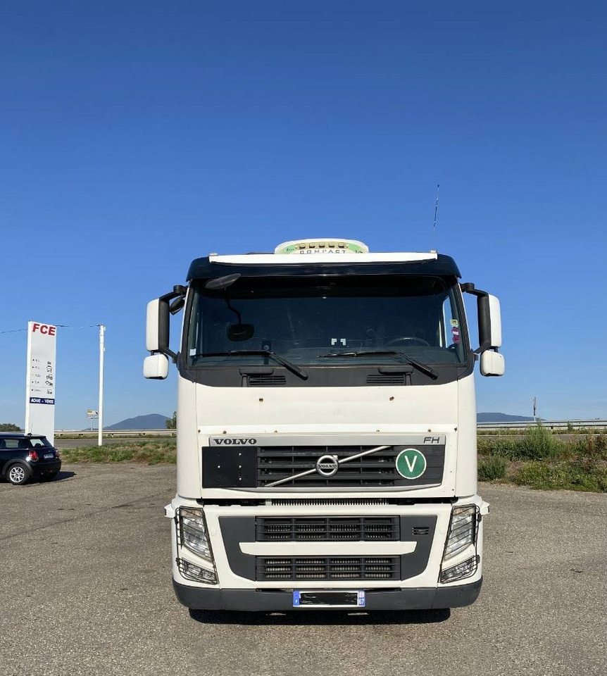 Volvo FH 540 Retarder / HIAB 1055E A réparer - Влекач: снимка 4 Volvo FH 540 Retarder / HIAB 1055E A réparer - Влекач: снимка 4