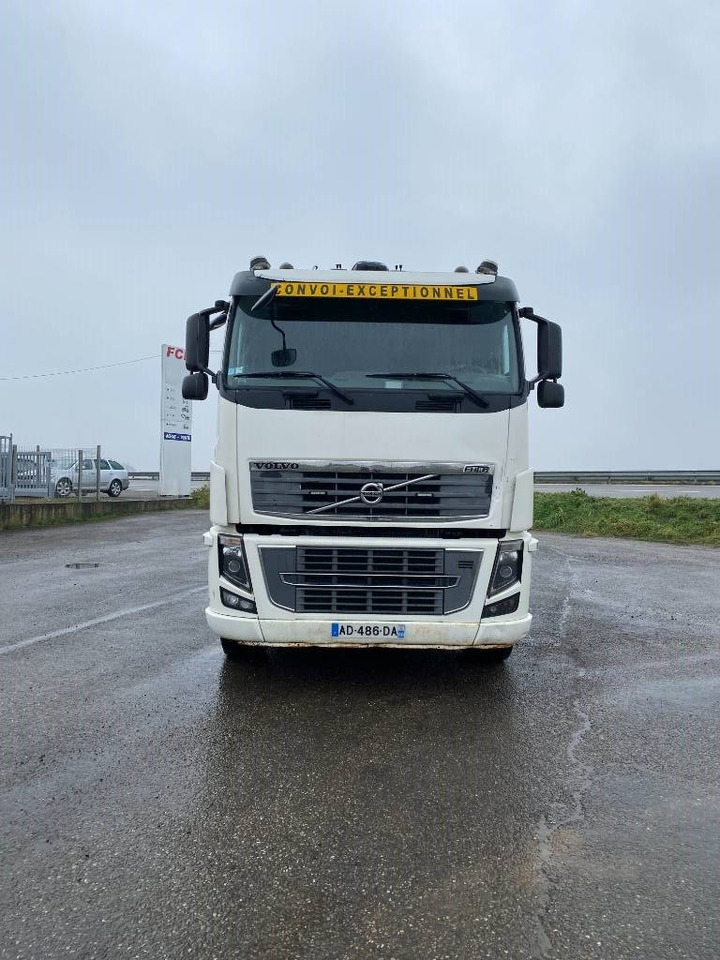 Volvo FH 660 RETARDER /DIEBOLT D2887 2017 endommagé - Камион за дърва: снимка 3 Volvo FH 660 RETARDER /DIEBOLT D2887 2017 endommagé - Камион за дърва: снимка 3
