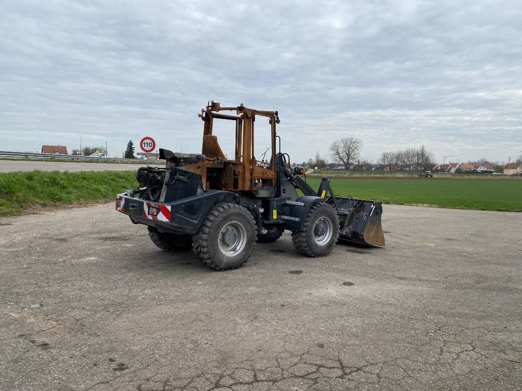 Yanmar V 100 / Certificat CE endommagée - Колесен товарач: снимка 4 Yanmar V 100 / Certificat CE endommagée - Колесен товарач: снимка 4
