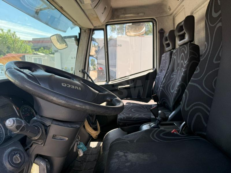 Iveco 120E22 CAISSE FRIGO HAYON - Рефрижератор камион: снимка 4 Iveco 120E22 CAISSE FRIGO HAYON - Рефрижератор камион: снимка 4
