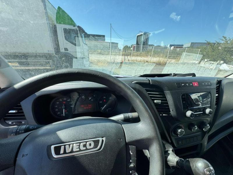 Iveco 35C14 CAISSE HAYON - Лекотоварен автомобил фургон: снимка 4 Iveco 35C14 CAISSE HAYON - Лекотоварен автомобил фургон: снимка 4