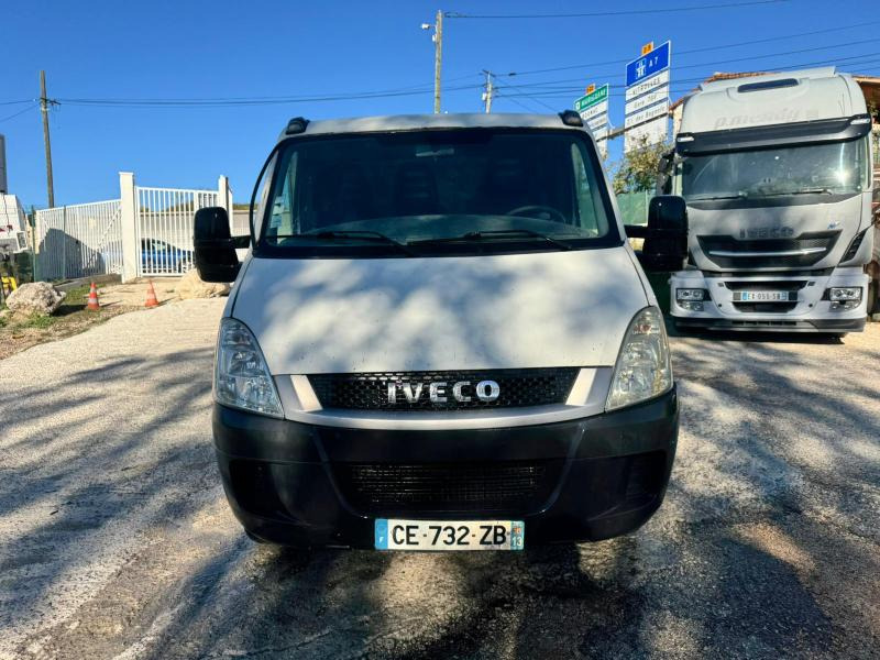 Iveco Daily 35C12 - Бус самосвал: снимка 2 Iveco Daily 35C12 - Бус самосвал: снимка 2