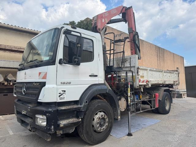 Mercedes AXOR 1828 BENNE GRUE FASSI - Самосвал камион, Камион с кран: снимка 1 Mercedes AXOR 1828 BENNE GRUE FASSI - Самосвал камион, Камион с кран: снимка 1