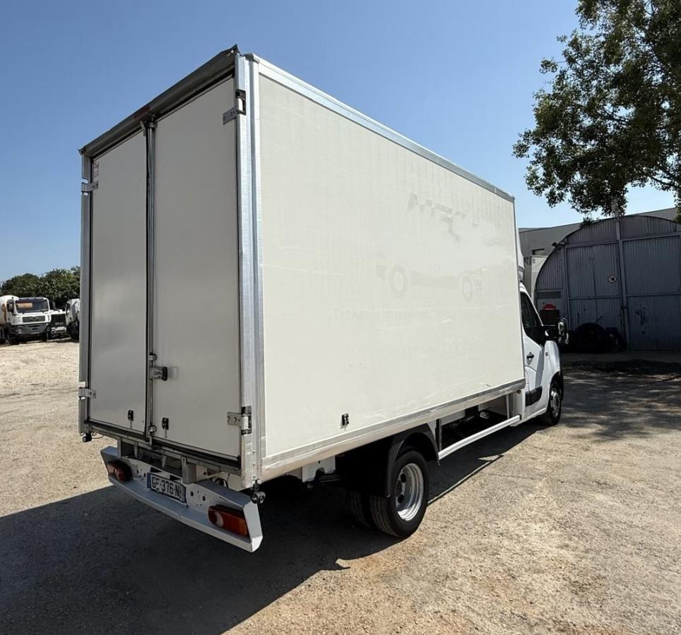 Renault Master 2.5 DCI 150 - Лекотоварен автомобил фургон: снимка 4 Renault Master 2.5 DCI 150 - Лекотоварен автомобил фургон: снимка 4
