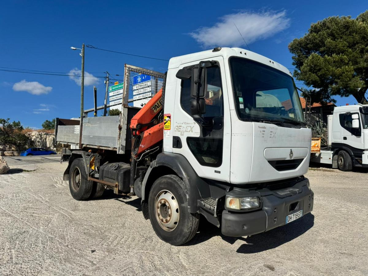 Renault Midlum 210 - Самосвал камион: снимка 3 Renault Midlum 210 - Самосвал камион: снимка 3