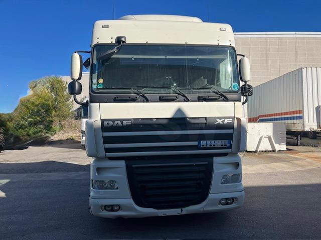 DAF XF 105.460 - Влекач: снимка 2 DAF XF 105.460 - Влекач: снимка 2