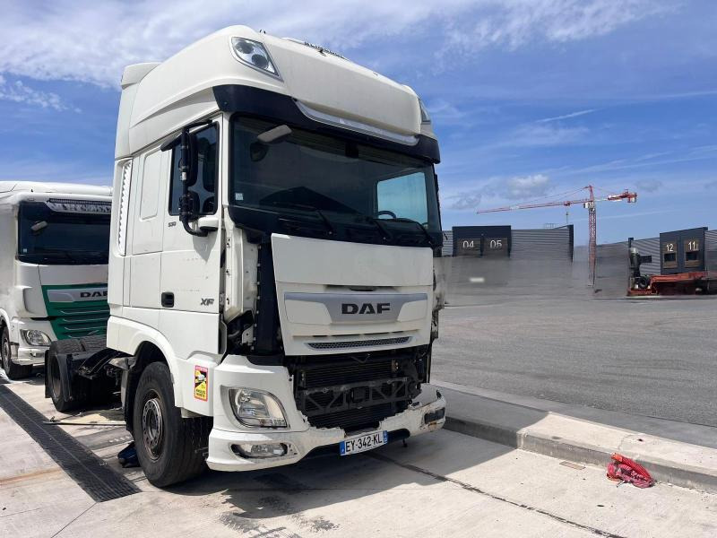 DAF XF 530 - Влекач: снимка 2 DAF XF 530 - Влекач: снимка 2