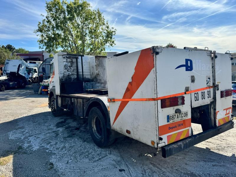 Mercedes Axor 1828 - Влекач: снимка 4 Mercedes Axor 1828 - Влекач: снимка 4