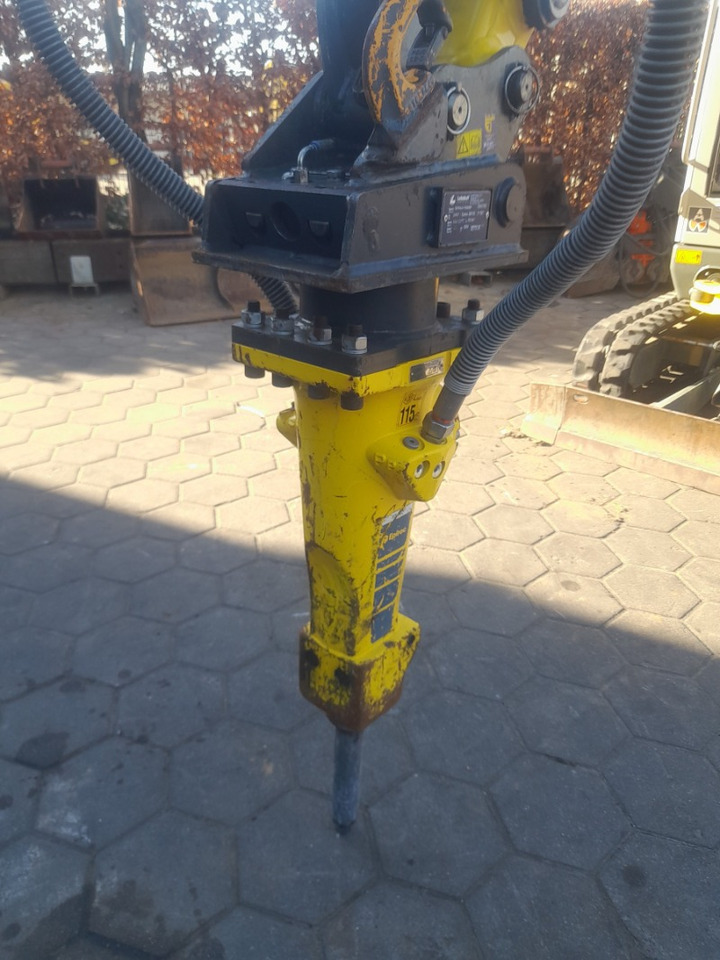 Atlas Copco SB102 - Хидравличен чук: снимка 2 Atlas Copco SB102 - Хидравличен чук: снимка 2