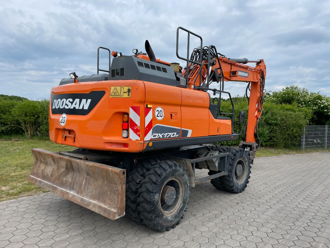 Doosan DX170W-5 - Автокран: снимка 2 Doosan DX170W-5 - Автокран: снимка 2