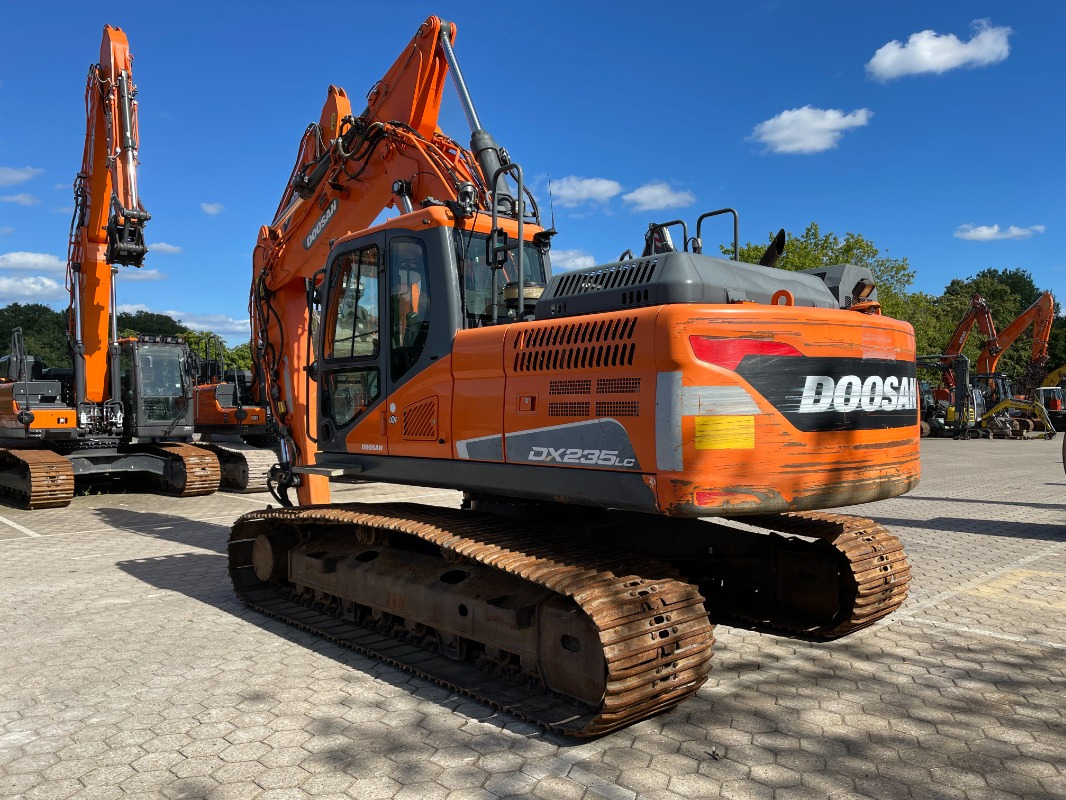 Doosan DX235LC-5 - Верижен багер: снимка 5 Doosan DX235LC-5 - Верижен багер: снимка 5