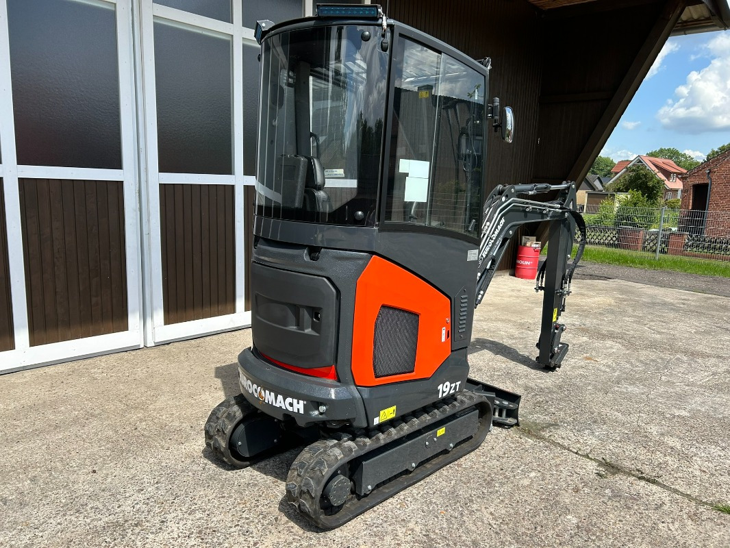 Eurocomach 19ZT - Мини багер: снимка 2 Eurocomach 19ZT - Мини багер: снимка 2