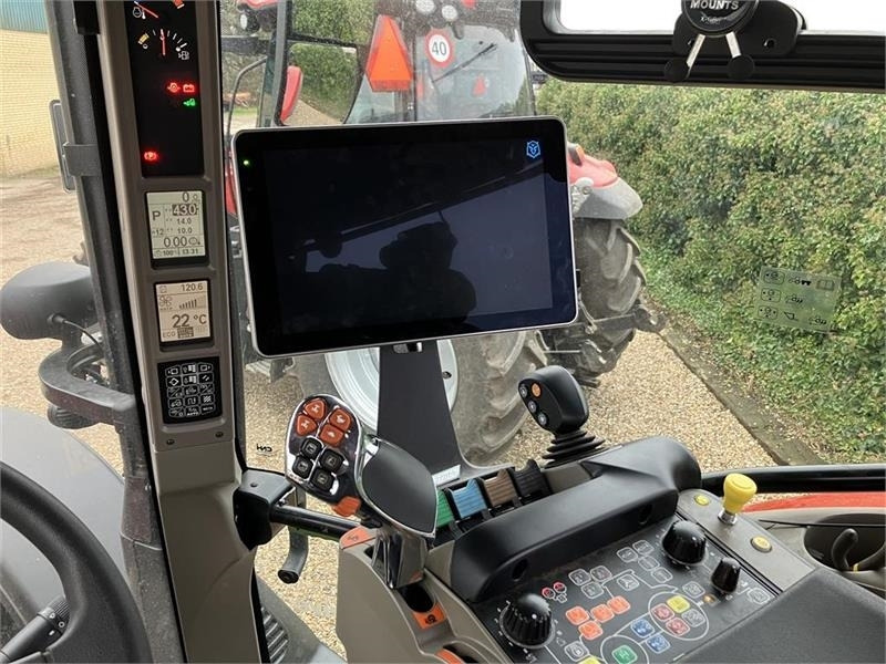 Case IH Maxxum 145 CVX - Трактор: снимка 4 Case IH Maxxum 145 CVX - Трактор: снимка 4