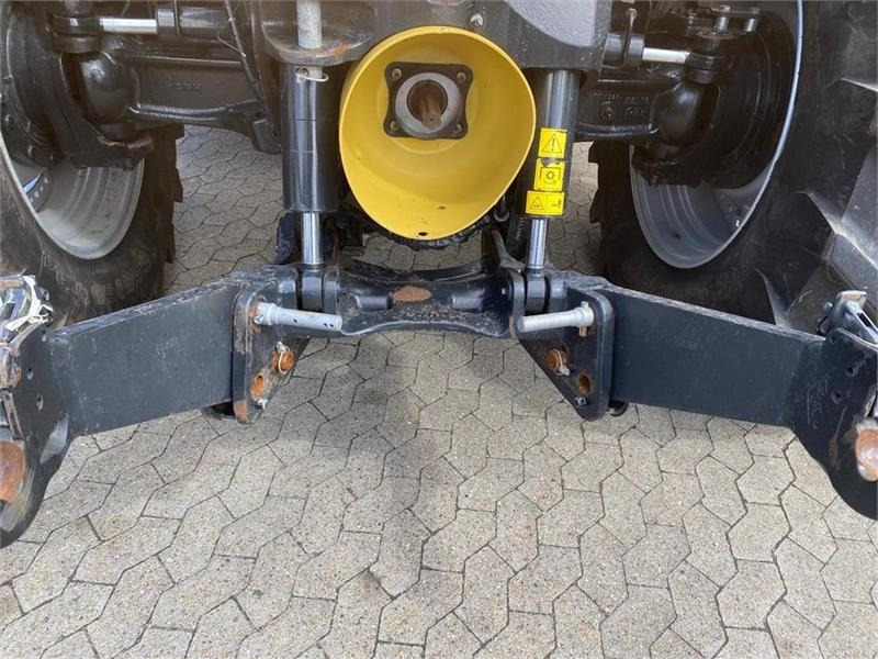 Case IH Optum 300 CVX - Трактор: снимка 3 Case IH Optum 300 CVX - Трактор: снимка 3