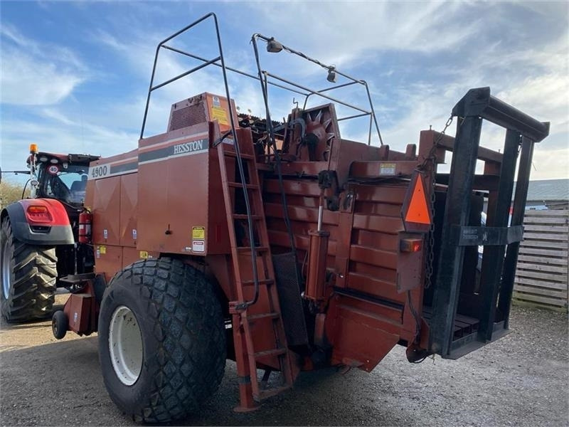 Hesston 4900 - Сламопреса за квадратни бали: снимка 4 Hesston 4900 - Сламопреса за квадратни бали: снимка 4
