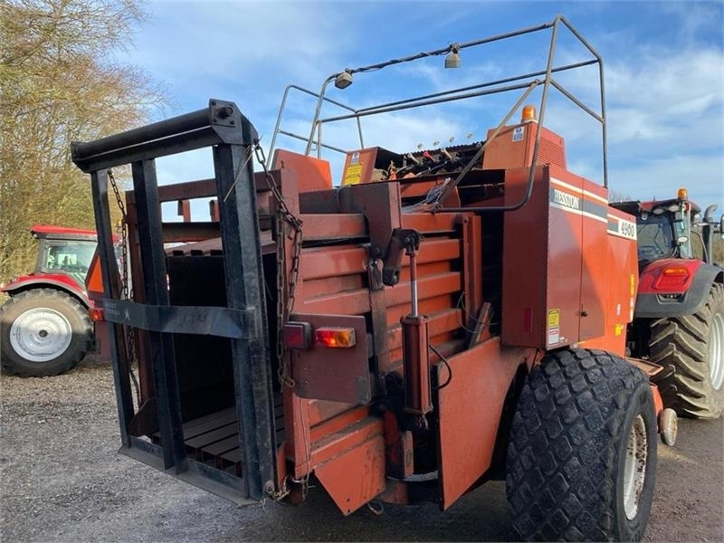 Hesston Hesston 4900 - Сламопреса за квадратни бали: снимка 2 Hesston Hesston 4900 - Сламопреса за квадратни бали: снимка 2