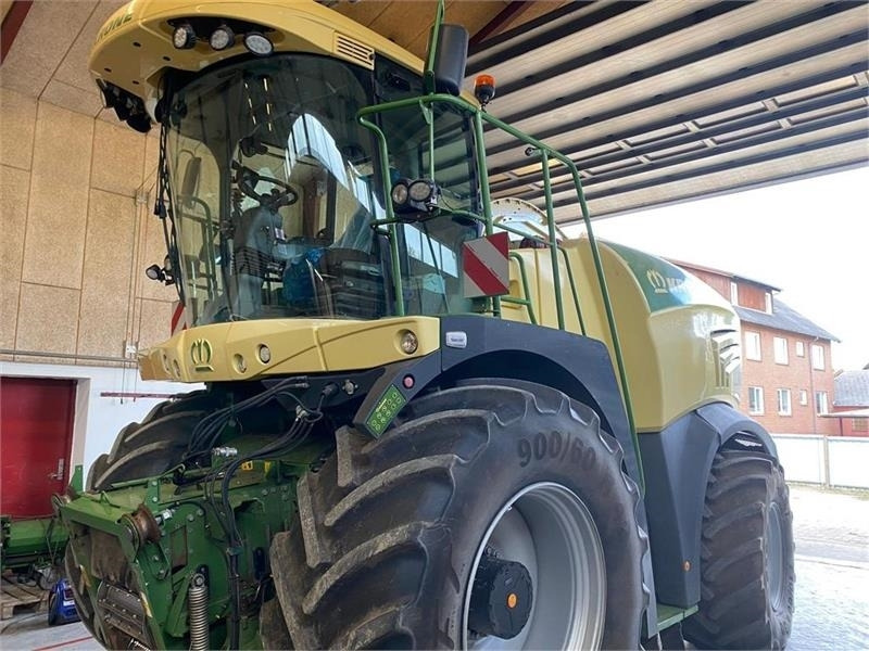 Krone Big X 630 - Силажокомбайн: снимка 1 Krone Big X 630 - Силажокомбайн: снимка 1