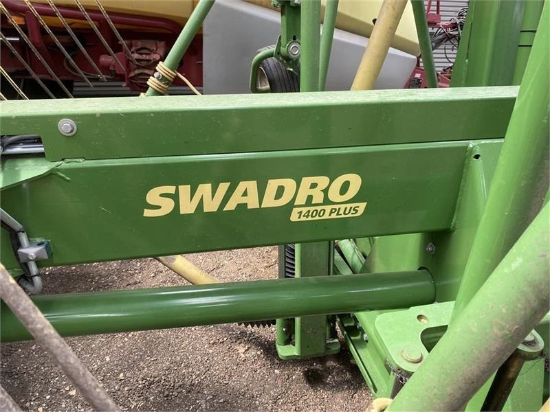 Krone Swadro 1400 plus - Гребло/ Сенообръщачка: снимка 2 Krone Swadro 1400 plus - Гребло/ Сенообръщачка: снимка 2