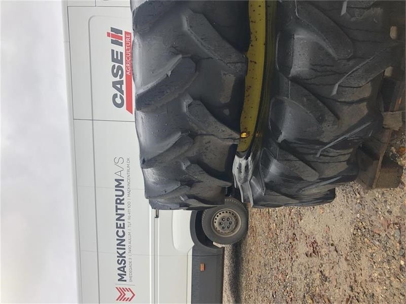 Michelin 14.9 R38 - Гума: снимка 1 Michelin 14.9 R38 - Гума: снимка 1