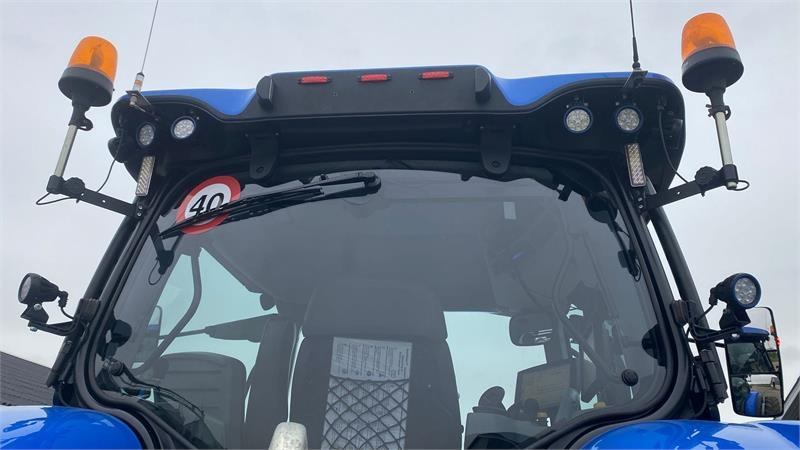 Трактор New Holland T7.270 AutoCommand T7.270: снимка 16