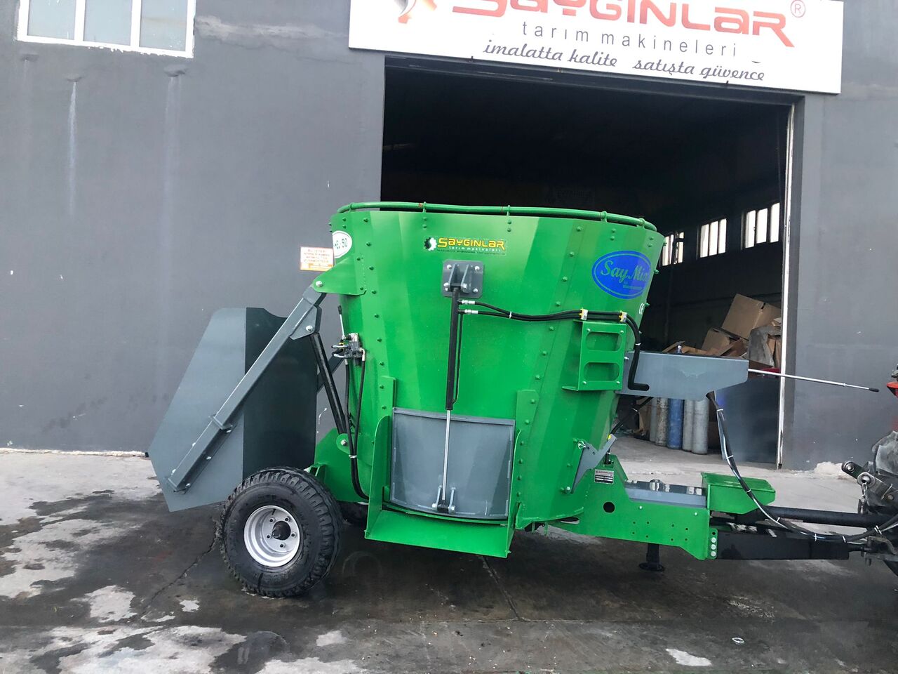SAYGINLAR vertical feed mixer wagon - Техника за животновъдство: снимка 2 SAYGINLAR vertical feed mixer wagon - Техника за животновъдство: снимка 2