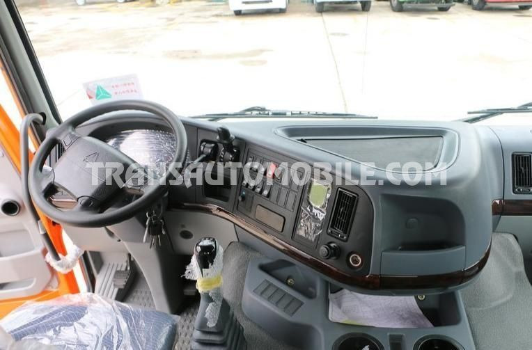 Sinotruk HOWO 6X6 ALL-WHEEL DRIVE - Влекач: снимка 2 Sinotruk HOWO 6X6 ALL-WHEEL DRIVE - Влекач: снимка 2