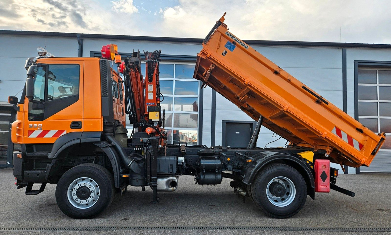 Iveco Trakker 190T33 4x4 Euro5 Kran Atlas Funk - Самосвал камион, Камион с кран: снимка 2 Iveco Trakker 190T33 4x4 Euro5 Kran Atlas Funk - Самосвал камион, Камион с кран: снимка 2