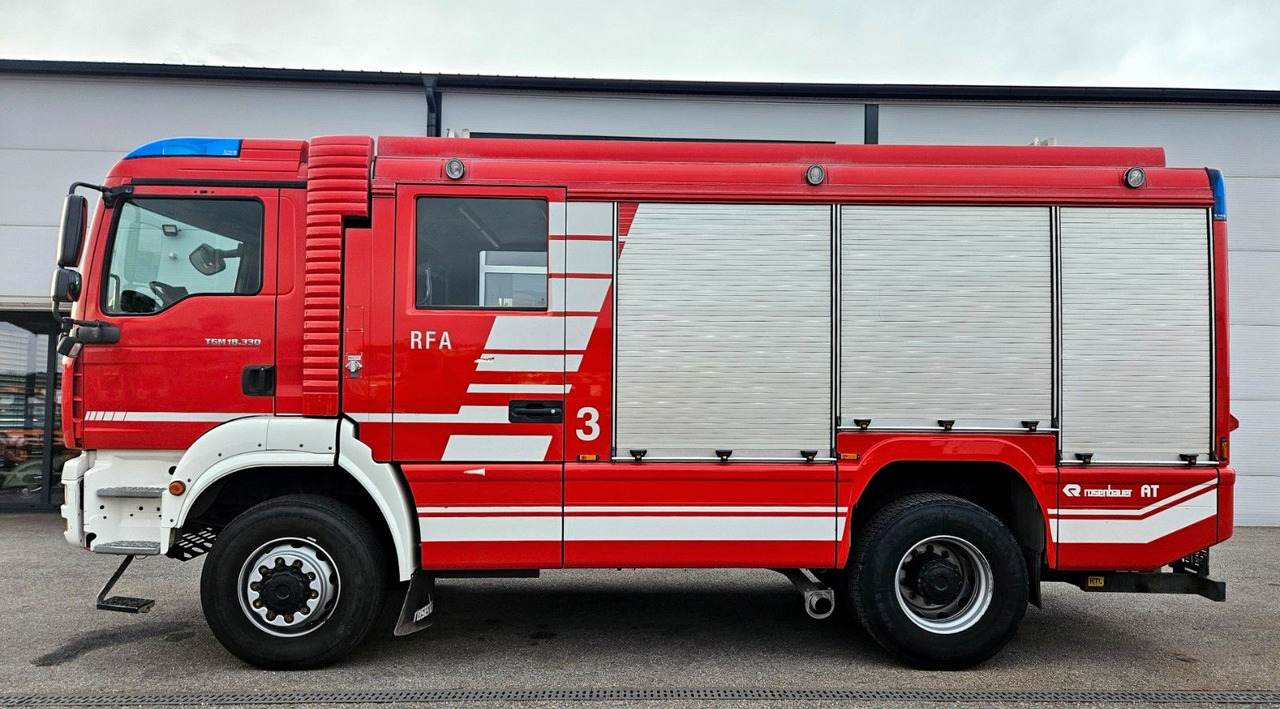 MAN TGM 18.330 4x4 Feuerwehr Rosenbauer RFA - Камион: снимка 2 MAN TGM 18.330 4x4 Feuerwehr Rosenbauer RFA - Камион: снимка 2