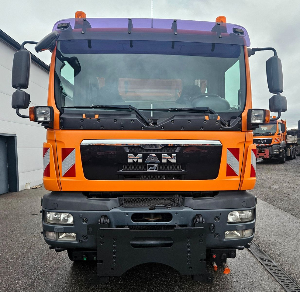 Самосвал камион MAN TGM 13.250 4x4 Euro5 Winterdienst: снимка 12 Самосвал камион MAN TGM 13.250 4x4 Euro5 Winterdienst: снимка 12