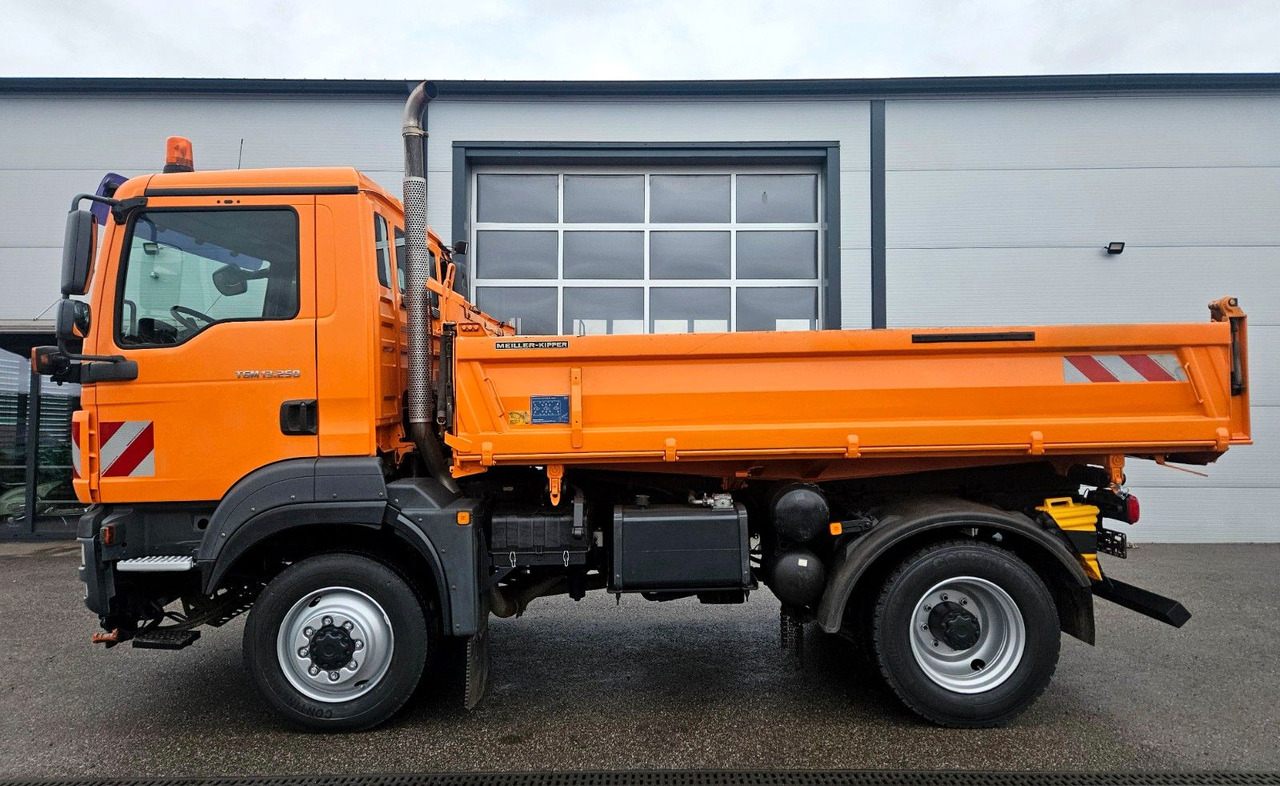 Самосвал камион MAN TGM 13.250 4x4 Euro5 Winterdienst: снимка 14 Самосвал камион MAN TGM 13.250 4x4 Euro5 Winterdienst: снимка 14