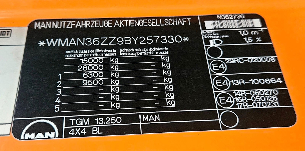 Самосвал камион MAN TGM 13.250 4x4 Euro5 Winterdienst: снимка 25 Самосвал камион MAN TGM 13.250 4x4 Euro5 Winterdienst: снимка 25