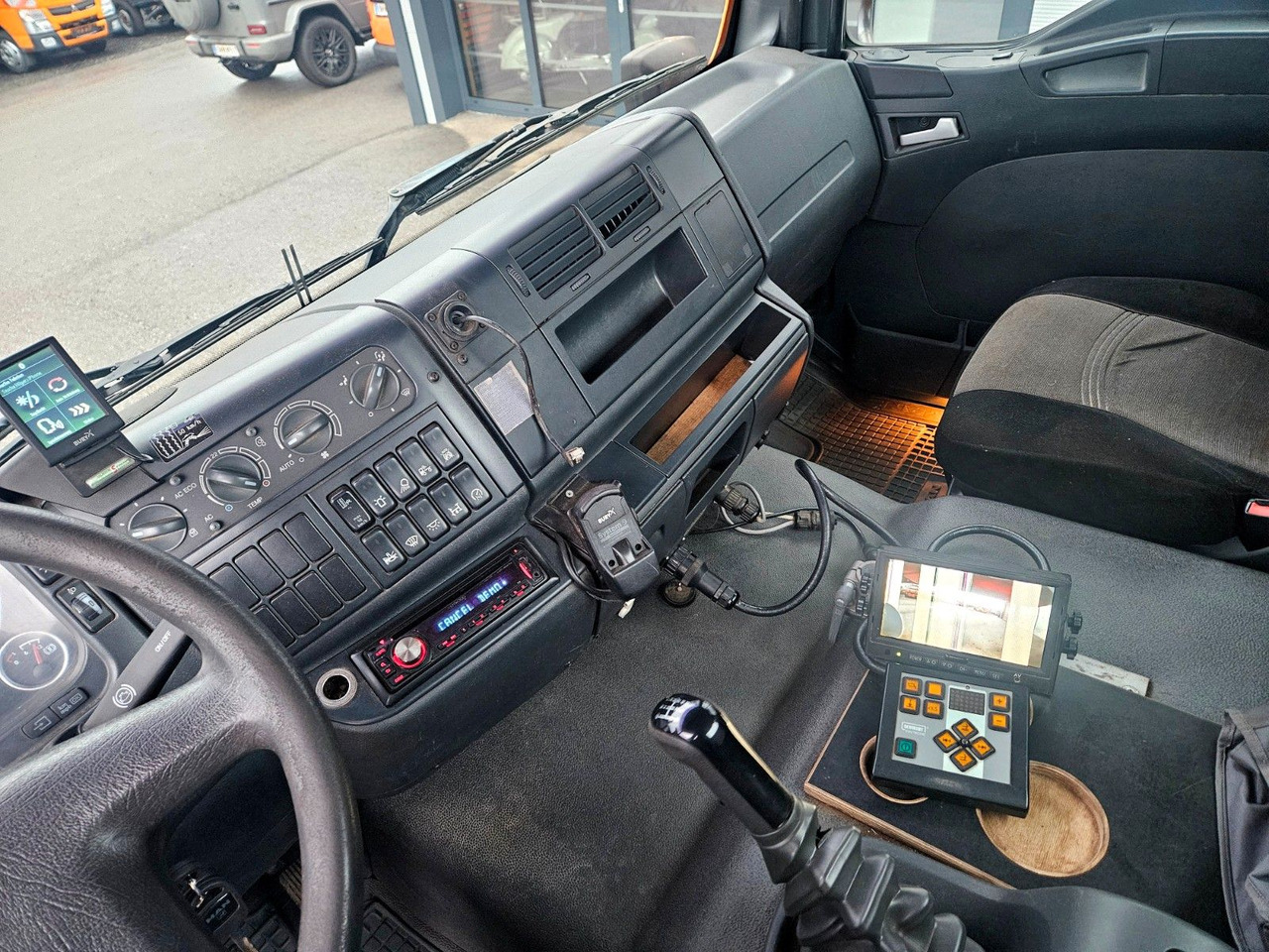 Самосвал камион MAN TGM 13.250 4x4 Euro5 Winterdienst: снимка 21 Самосвал камион MAN TGM 13.250 4x4 Euro5 Winterdienst: снимка 21