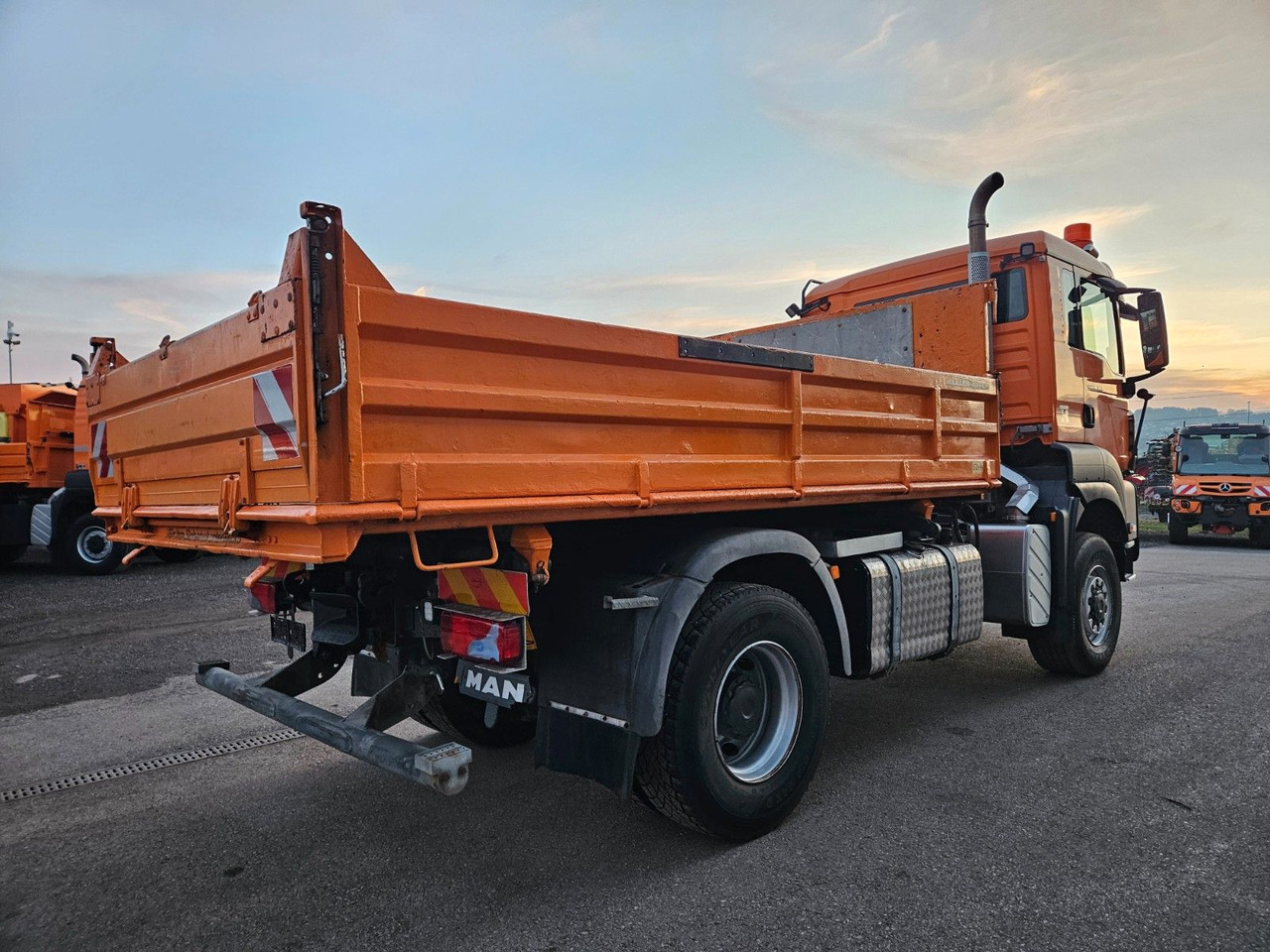 MAN TGS 18.360 4x4 BL Euro5 Meiller - Самосвал камион: снимка 3 MAN TGS 18.360 4x4 BL Euro5 Meiller - Самосвал камион: снимка 3