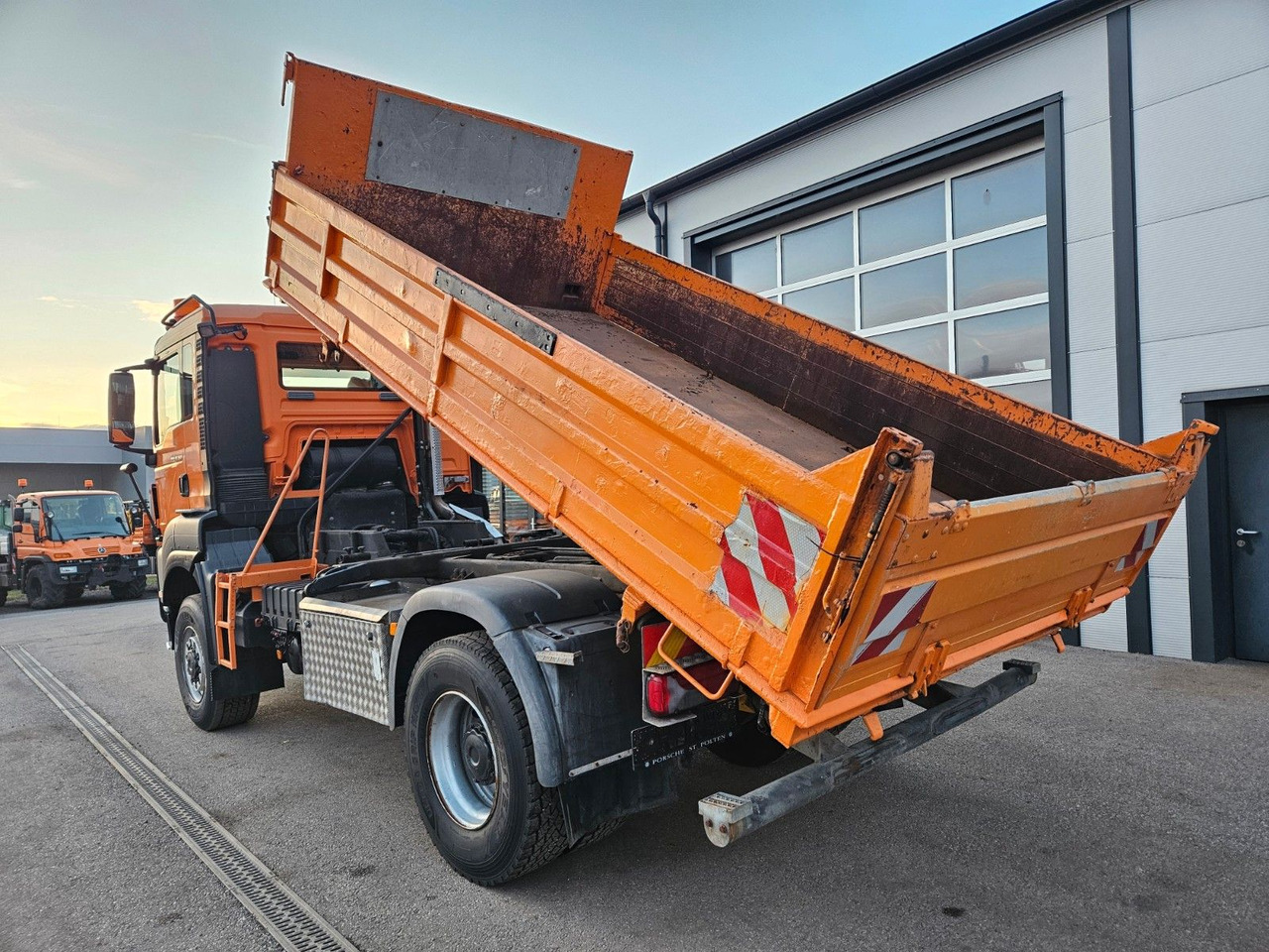 MAN TGS 18.360 4x4 BL Euro5 Meiller - Самосвал камион: снимка 3 MAN TGS 18.360 4x4 BL Euro5 Meiller - Самосвал камион: снимка 3