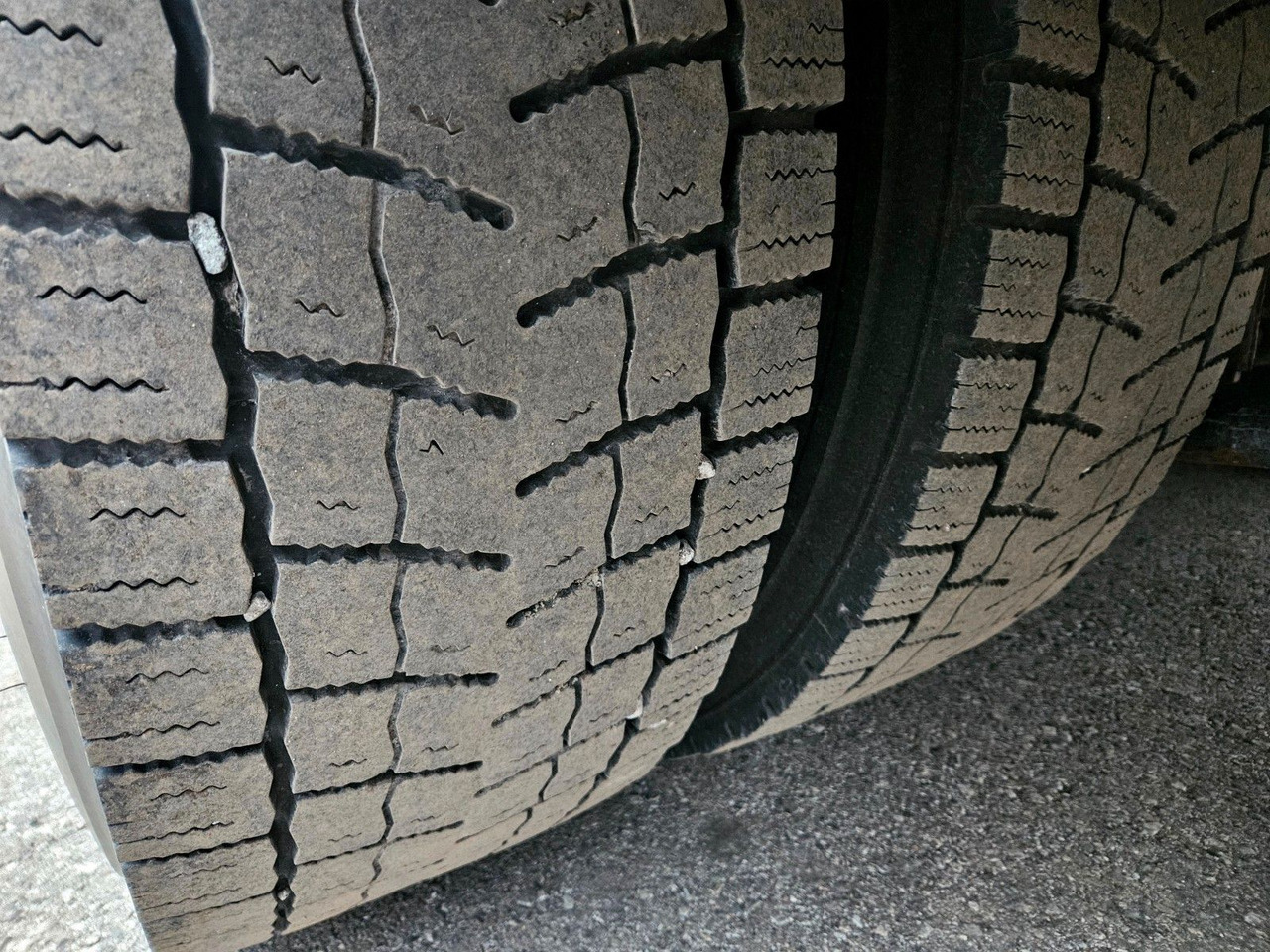 Самосвал камион MAN TGS 28.400 6x4-4 BL Winterdienst Schmidt Euro5: снимка 16 Самосвал камион MAN TGS 28.400 6x4-4 BL Winterdienst Schmidt Euro5: снимка 16