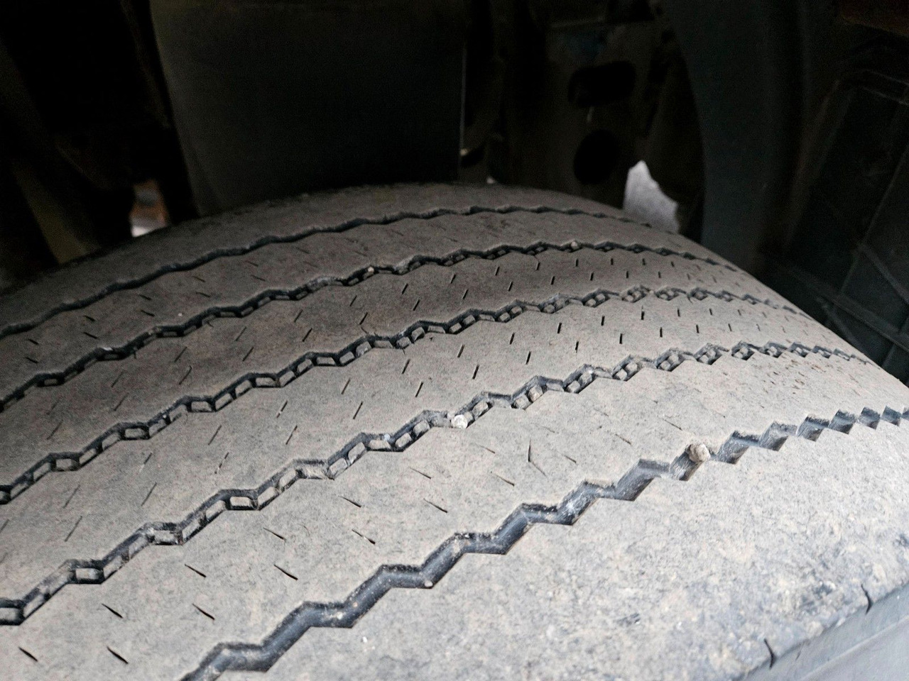 Самосвал камион MAN TGS 28.400 6x4-4 BL Winterdienst Schmidt Euro5: снимка 17 Самосвал камион MAN TGS 28.400 6x4-4 BL Winterdienst Schmidt Euro5: снимка 17