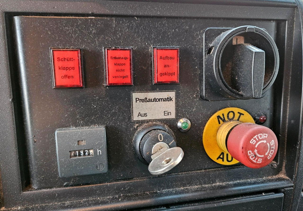 Боклукчийска кола Mitsubishi Fuso Canter 6S15 Zoeller Micro Müllpresse: снимка 15