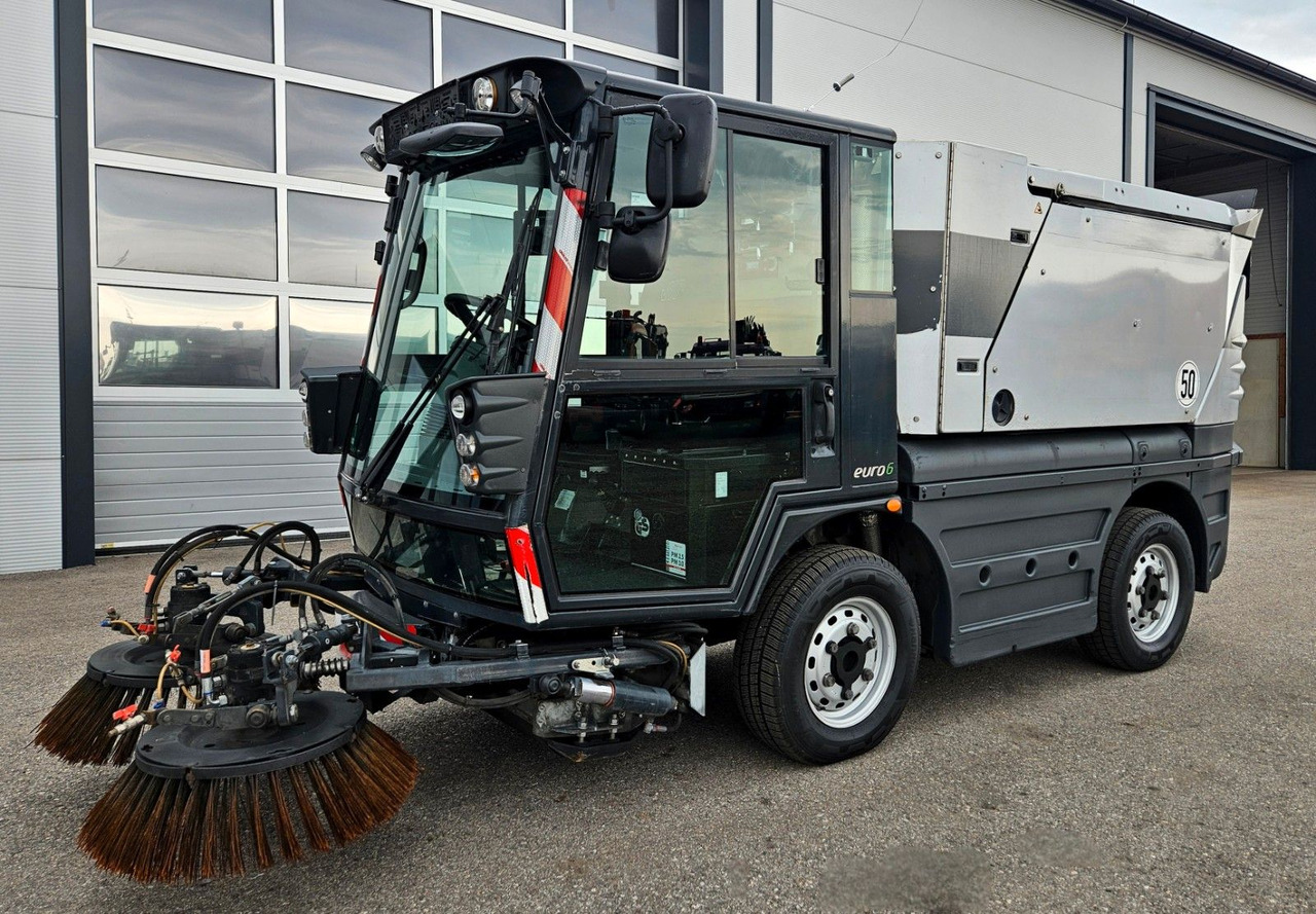 Schmidt Swingo Compact 200 Euro6 - Мотометачна машина: снимка 1 Schmidt Swingo Compact 200 Euro6 - Мотометачна машина: снимка 1