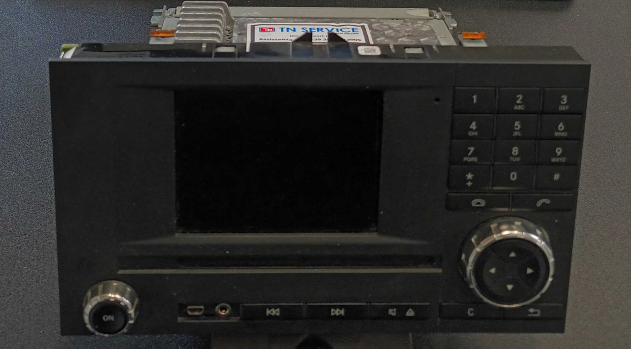 Centralina Autoradio Clima MB MP4 - Електрическа система: снимка 1 Centralina Autoradio Clima MB MP4 - Електрическа система: снимка 1