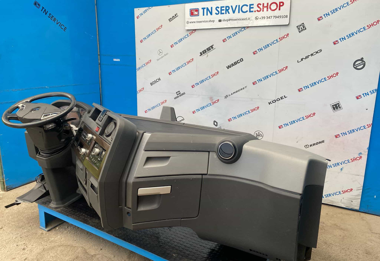 Cruscotto Renault T520 - Кабина и интериор: снимка 5 Cruscotto Renault T520 - Кабина и интериор: снимка 5