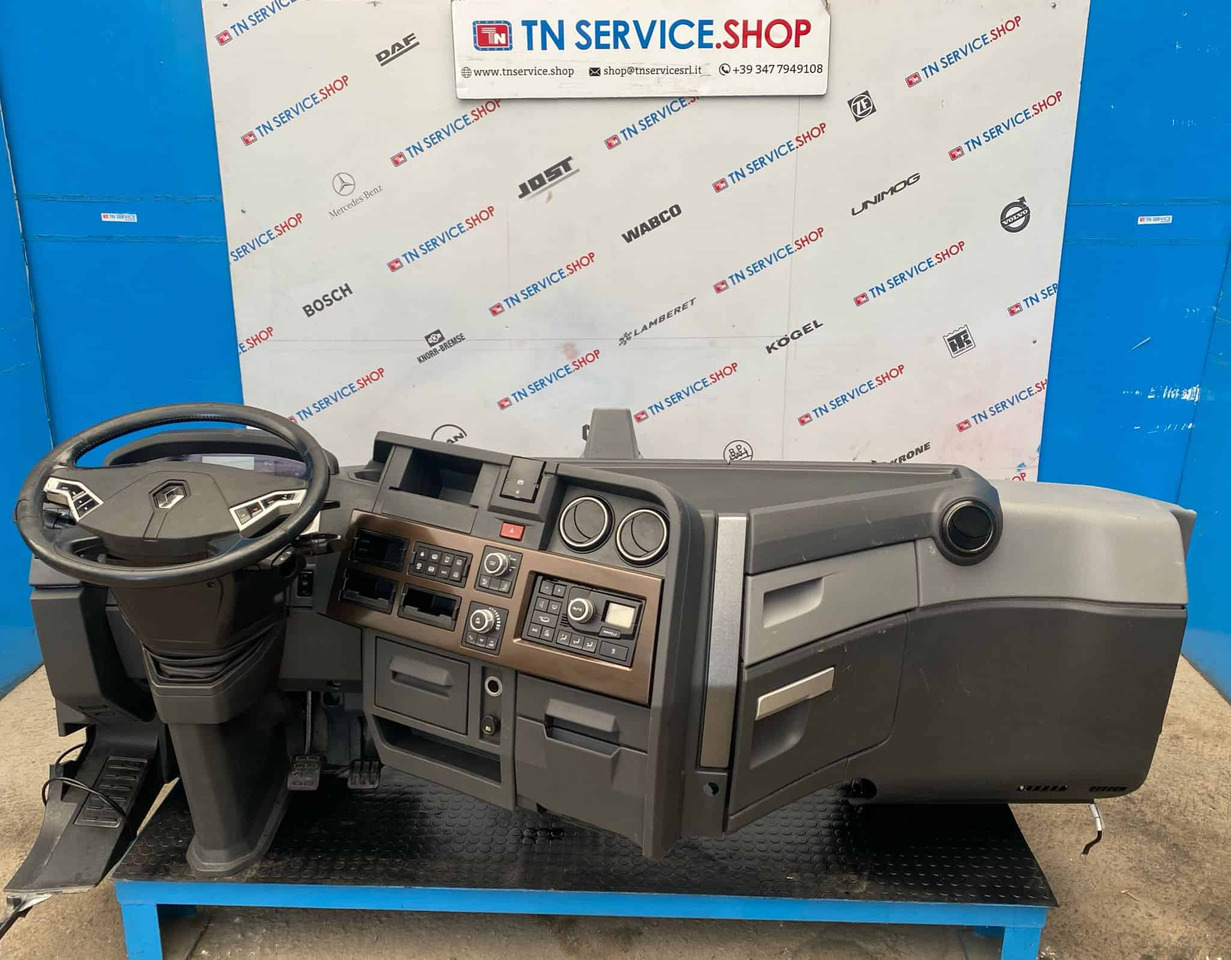 Cruscotto Renault T520 - Кабина и интериор: снимка 3 Cruscotto Renault T520 - Кабина и интериор: снимка 3