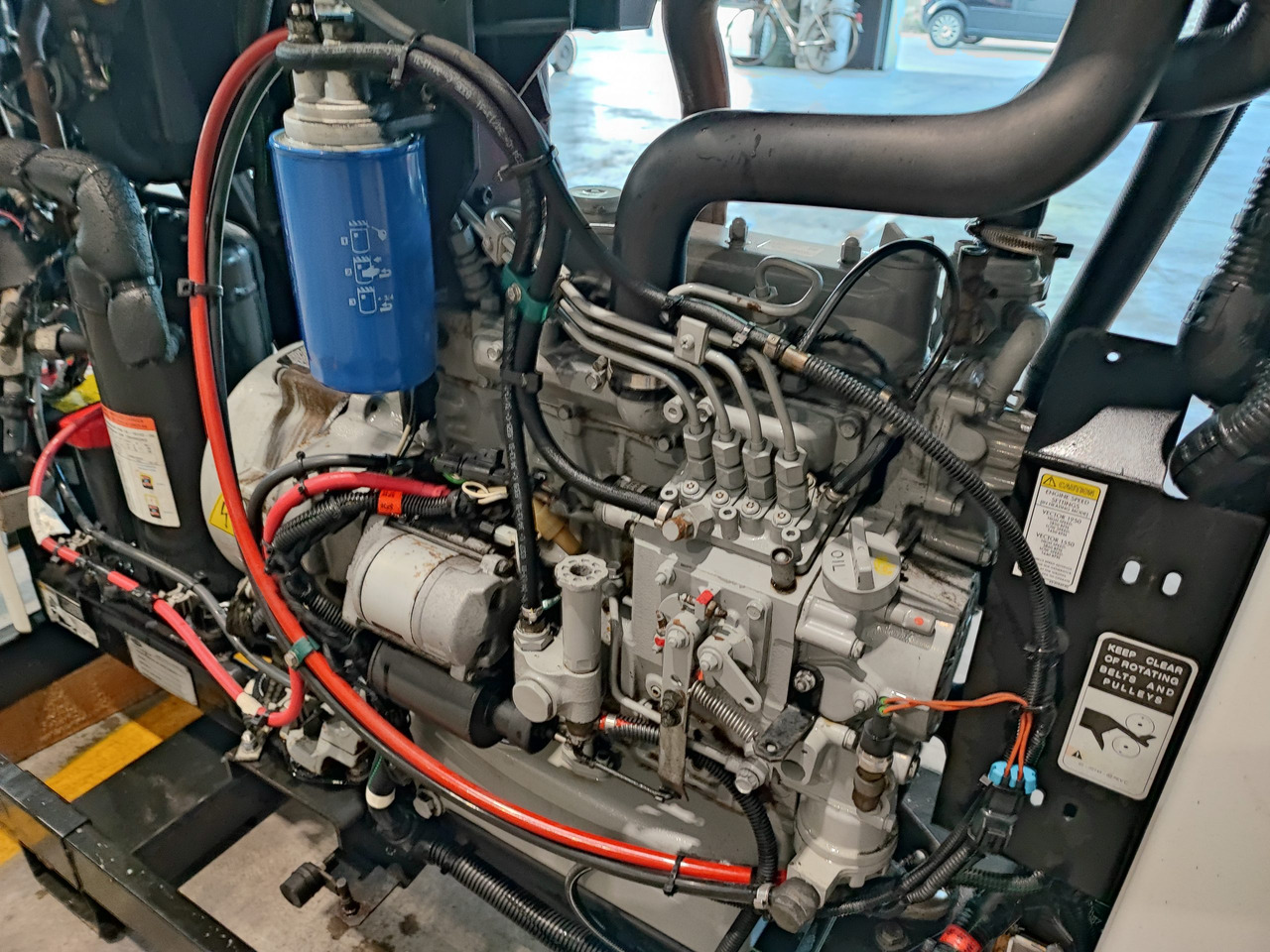 Motore Frigo Carrier Vector 1550 - Хладилен агрегат: снимка 4 Motore Frigo Carrier Vector 1550 - Хладилен агрегат: снимка 4