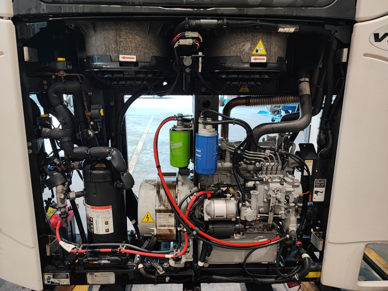 Motore Frigo Carrier Vector 1550 - Хладилен агрегат: снимка 5 Motore Frigo Carrier Vector 1550 - Хладилен агрегат: снимка 5