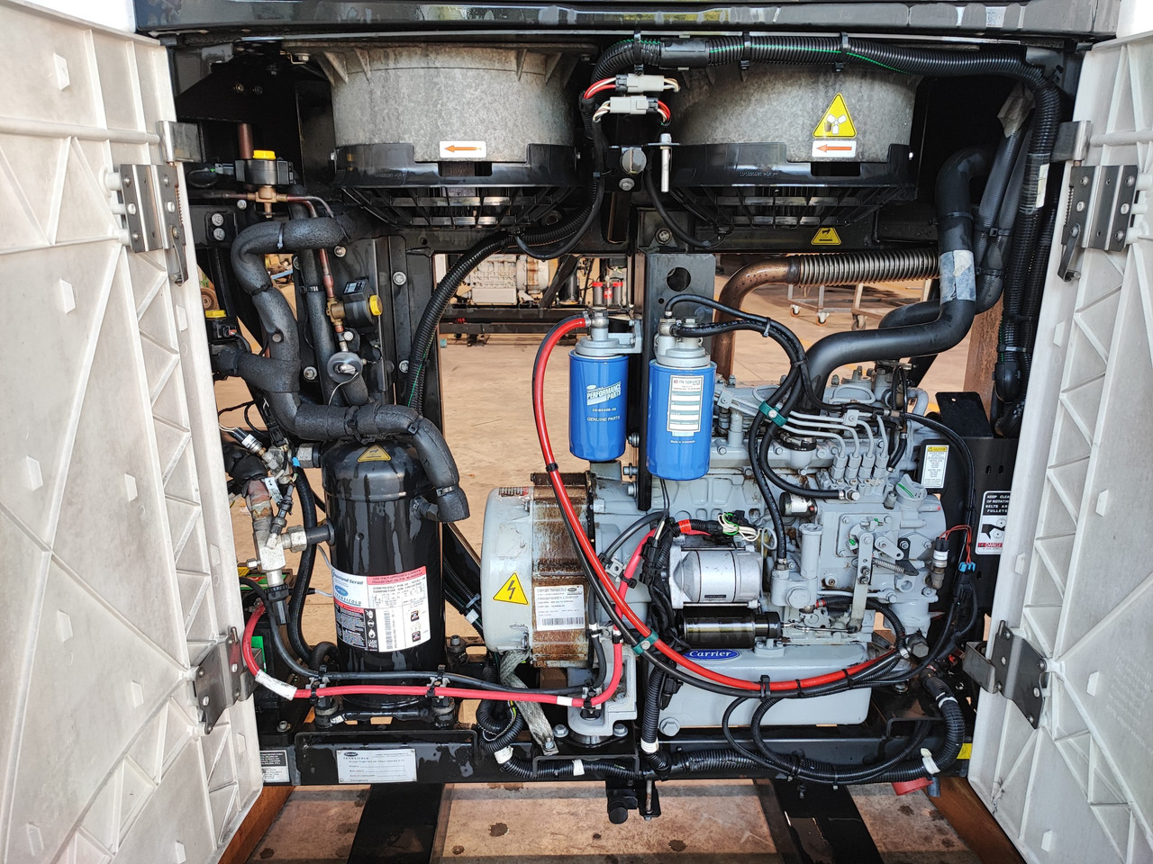 Motore Frigo Carrier Vector 1550 - Хладилен агрегат: снимка 4 Motore Frigo Carrier Vector 1550 - Хладилен агрегат: снимка 4