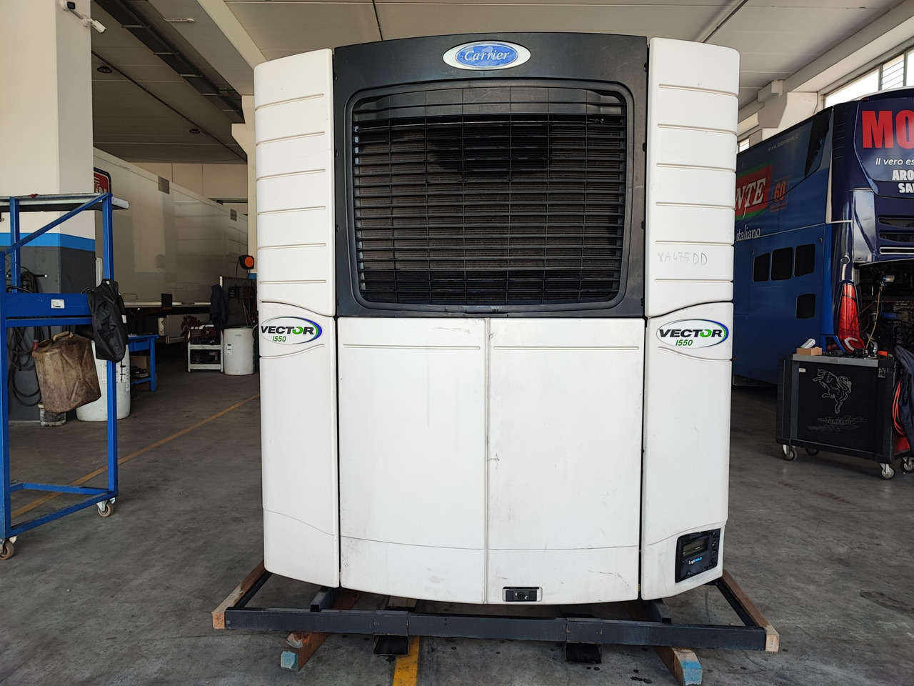 Motore Frigo Carrier Vector 1550 - Хладилен агрегат: снимка 1 Motore Frigo Carrier Vector 1550 - Хладилен агрегат: снимка 1