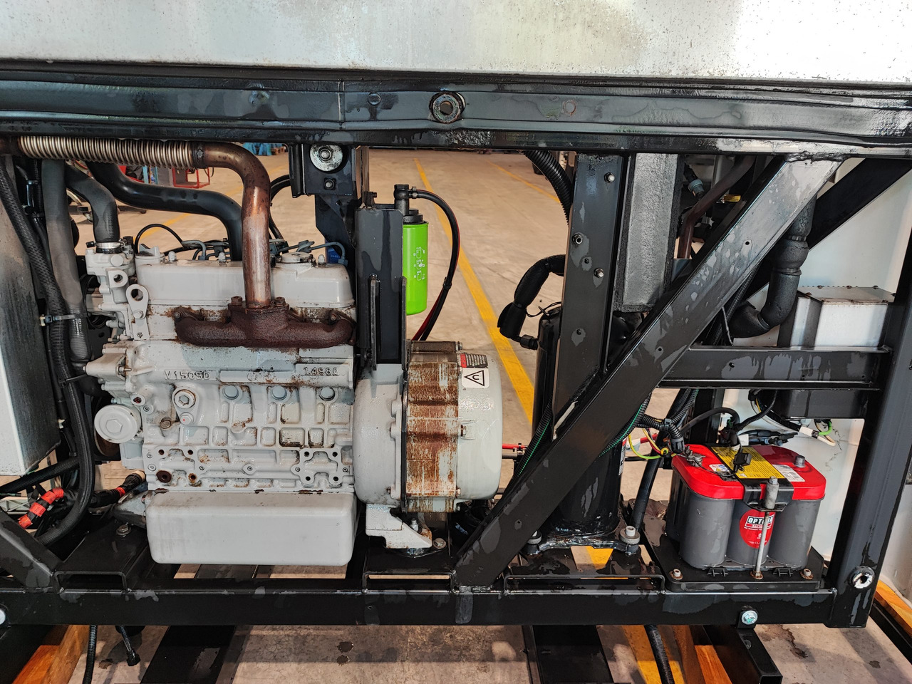 Motore Frigo Carrier Vector 1550 - Хладилен агрегат: снимка 3 Motore Frigo Carrier Vector 1550 - Хладилен агрегат: снимка 3