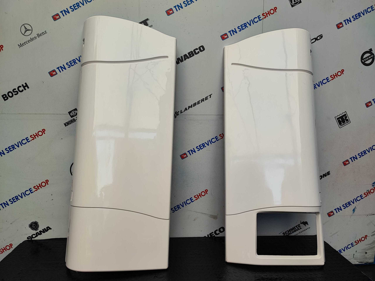 Porte motore frigo Carrier Vector 1550 nuove - Резервни части за Хладилен агрегат: снимка 4 Porte motore frigo Carrier Vector 1550 nuove - Резервни части за Хладилен агрегат: снимка 4