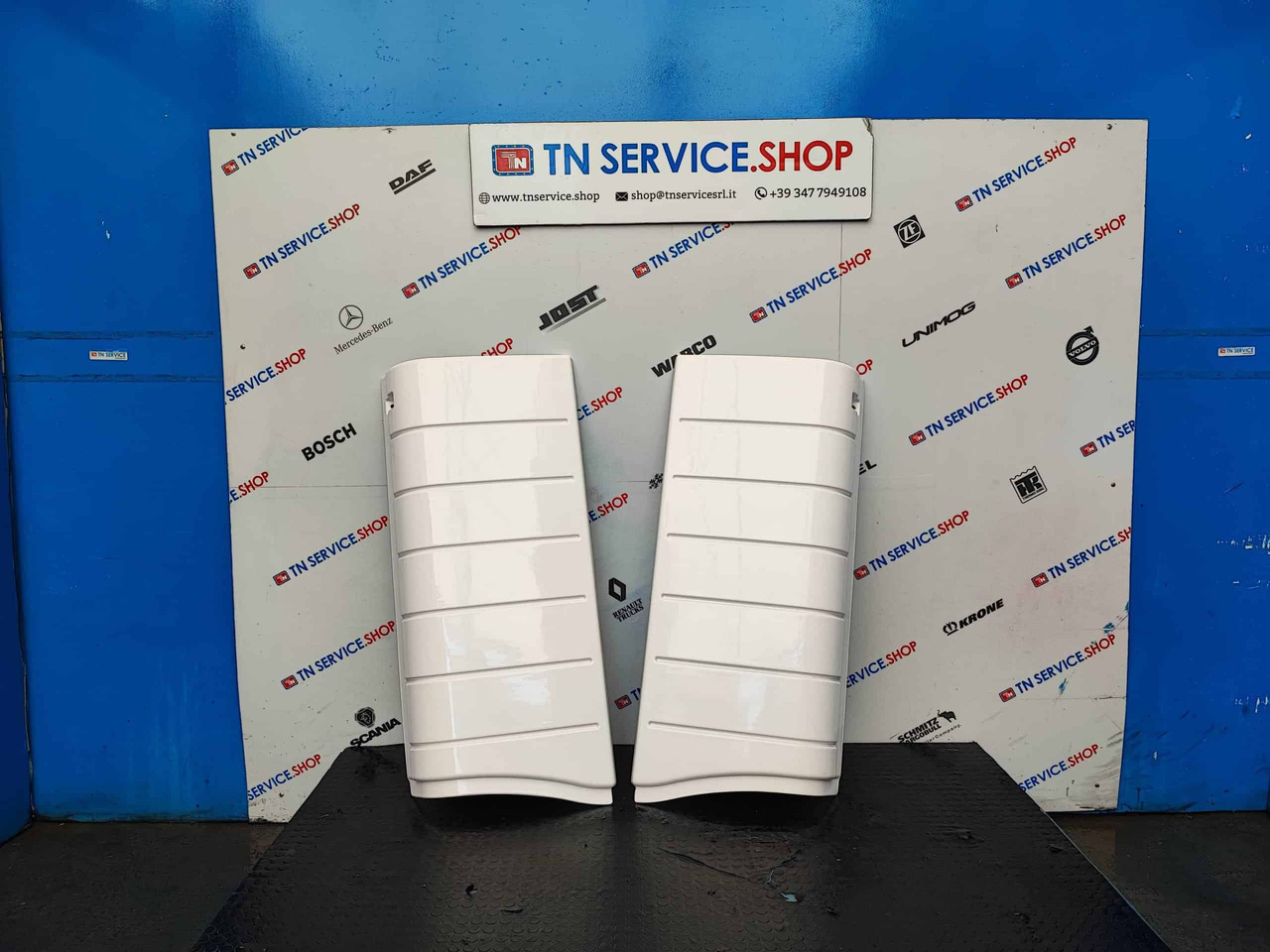 Porte motore frigo Carrier Vector 1550 nuove - Резервни части за Хладилен агрегат: снимка 2 Porte motore frigo Carrier Vector 1550 nuove - Резервни части за Хладилен агрегат: снимка 2